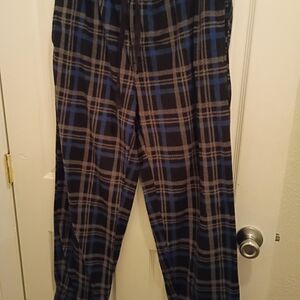 Joe Boxer Men's Blue and Black Plaid Joggers